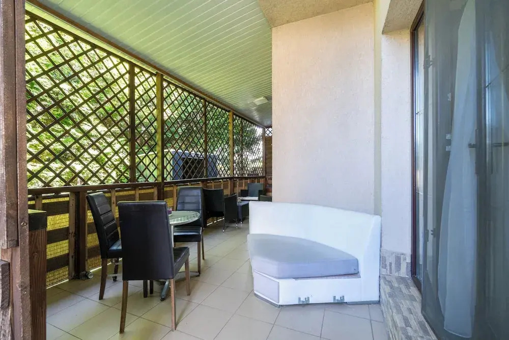 FarawayHomes Aparthotel Near Vienna Airport - Anytime Self Check-In