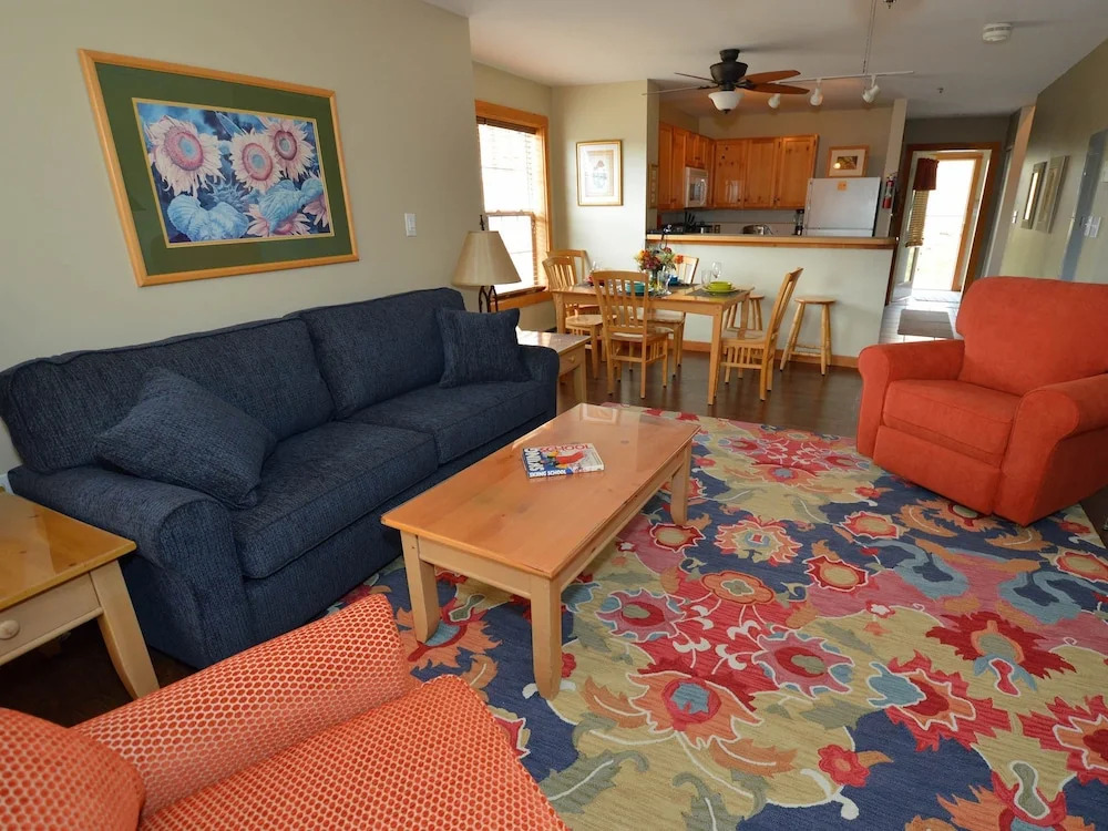 2 Br: Camp 4 # 21