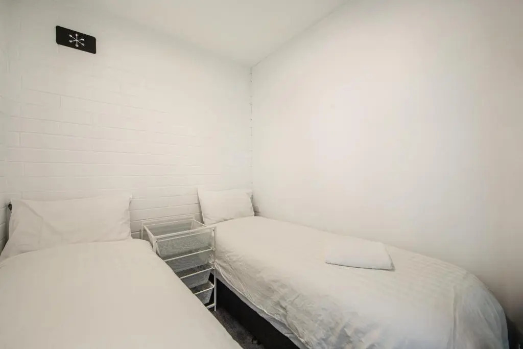 Snow Ski Apartments 20