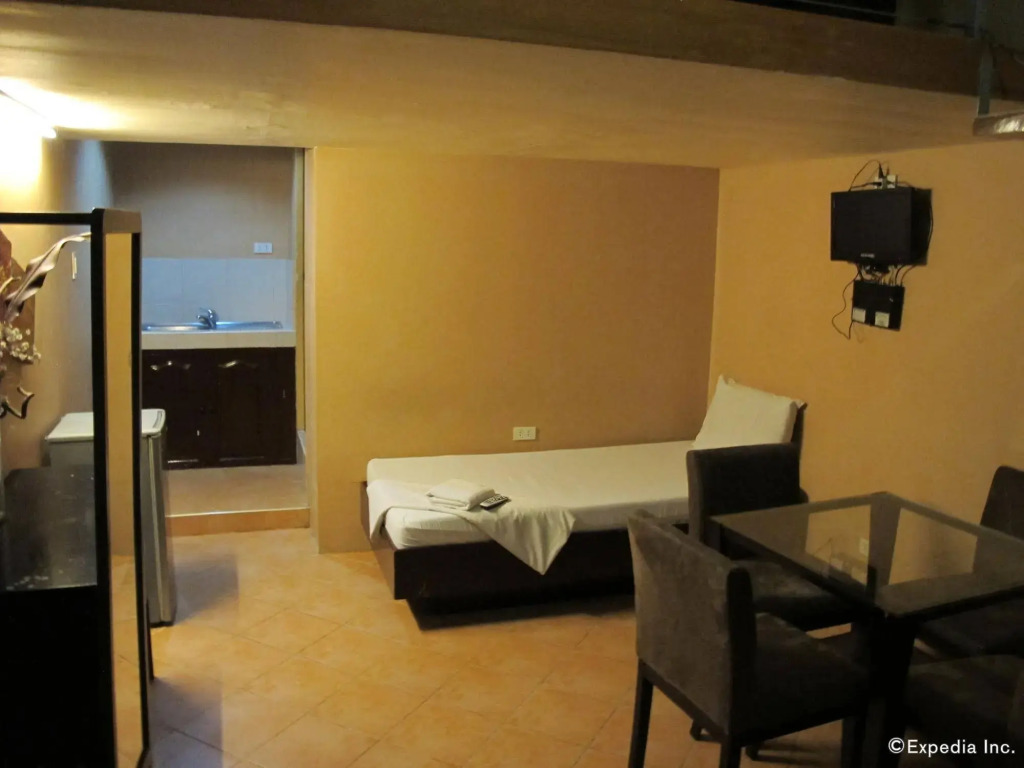Skyblue Hotel