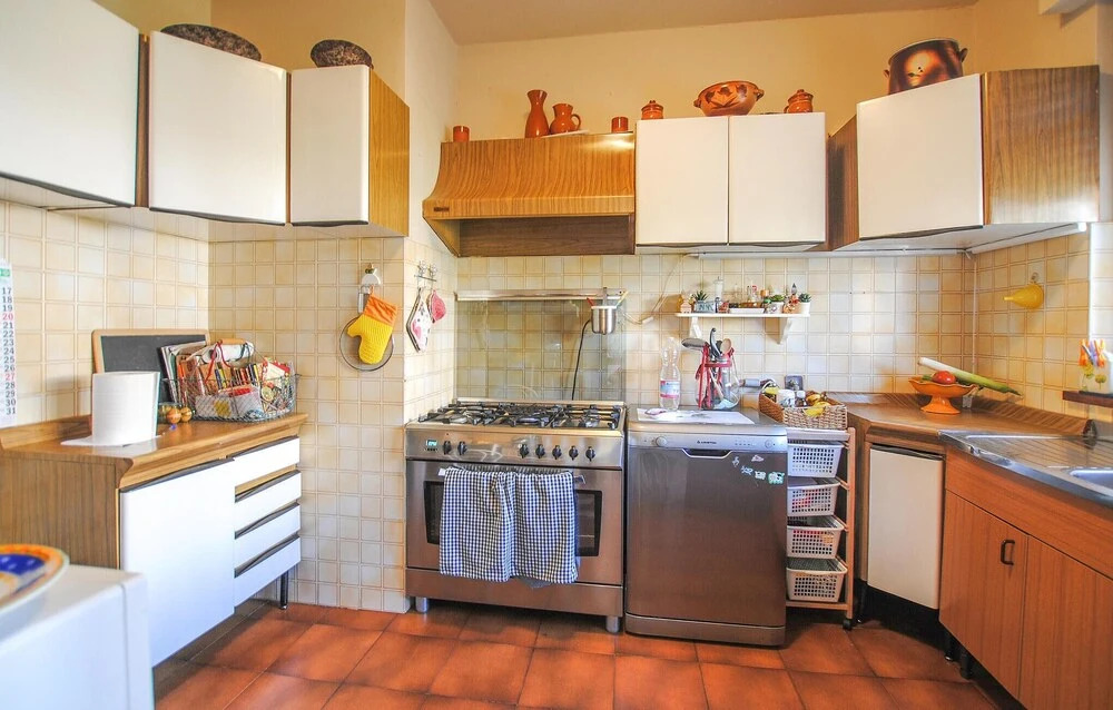 Stunning Home in Massarosa With Wifi and 3 Bedrooms