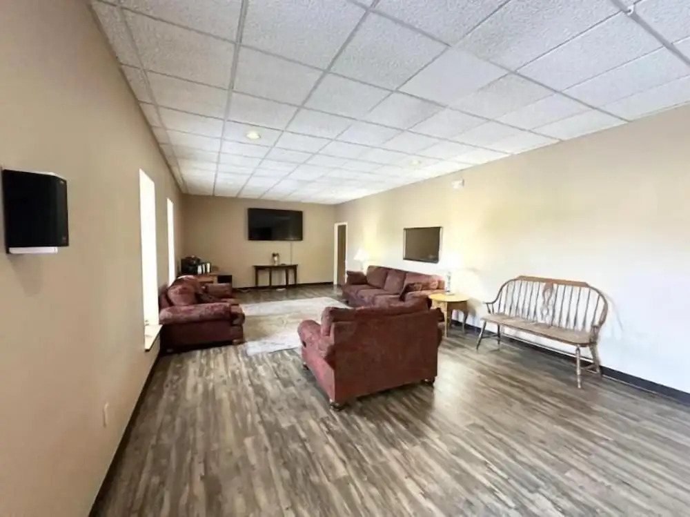 French Creek Inn
