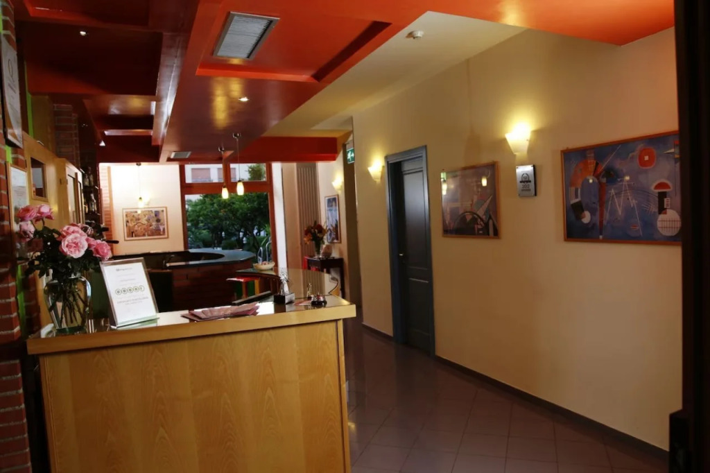 Hotel Diana