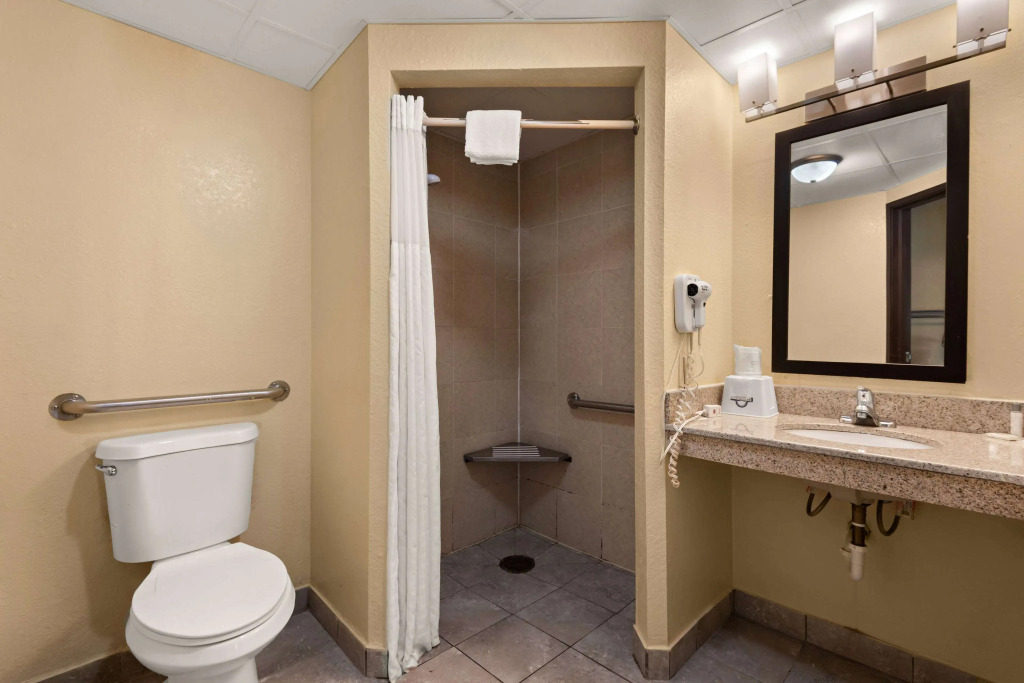 Days Inn by Wyndham Newton