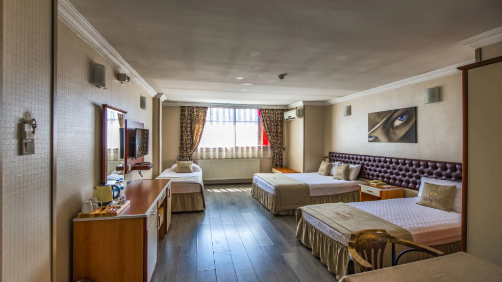 Kozan City Hotel