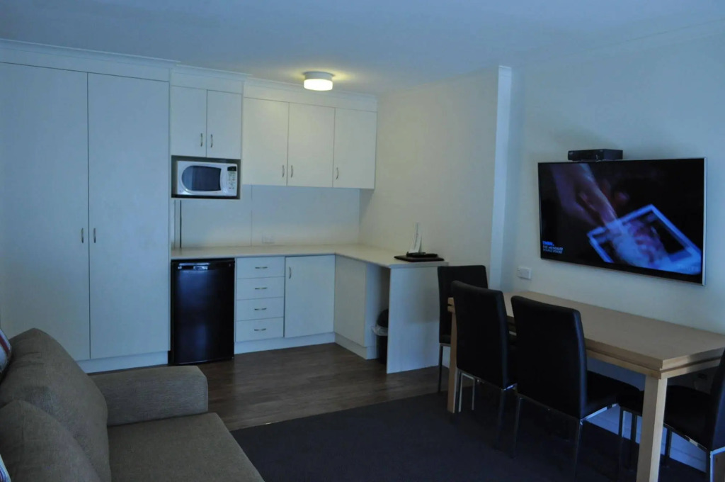 Albury Burvale Motor Inn
