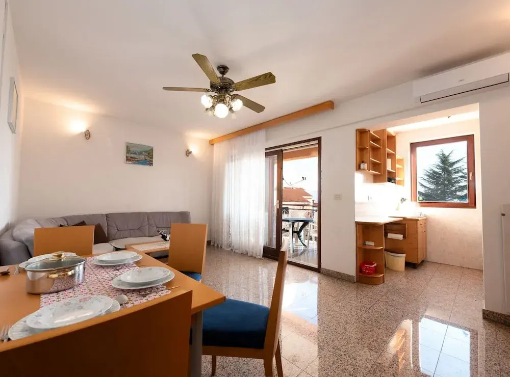 Cozy Icici Apartment With Sea View