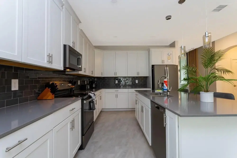 New Spacious charming home near Disney