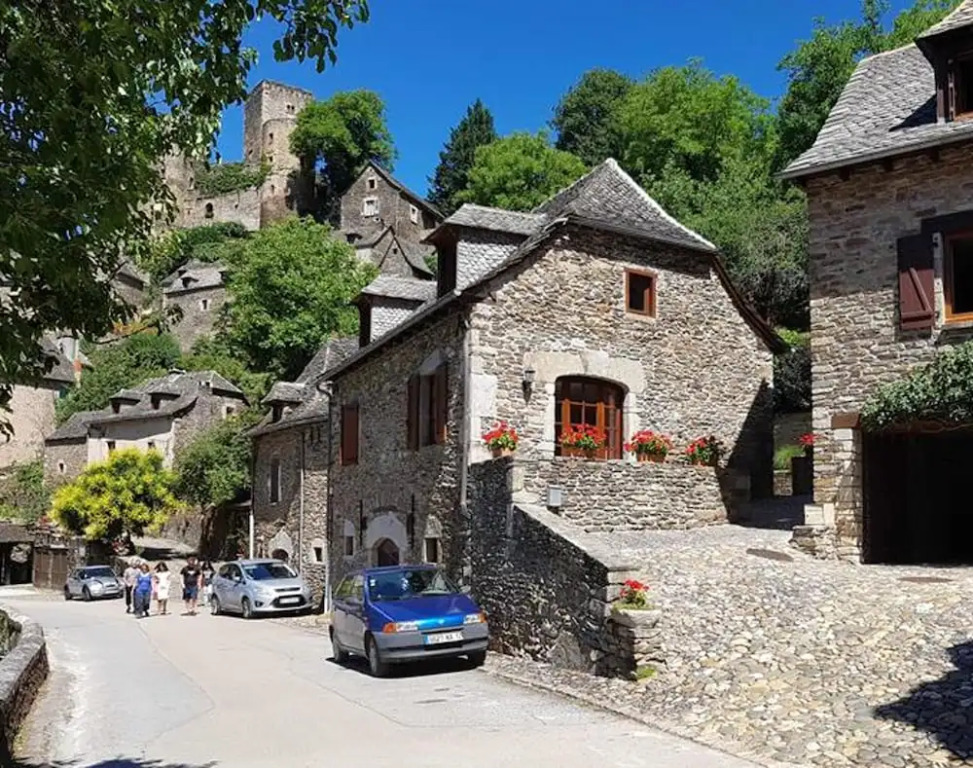 Property With one Bedroom in Belcastel, With Enclosed Garden - 57 km F