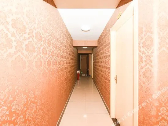 Jilin emperor 8090 fashion hotel