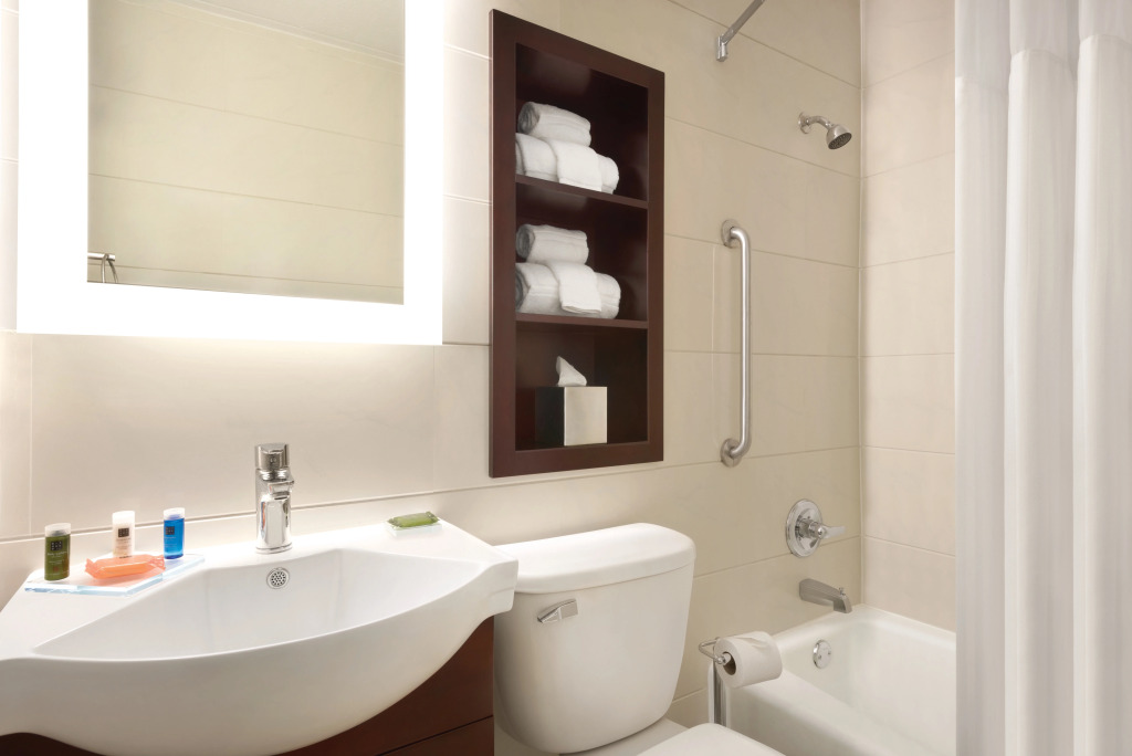 Holiday Inn - Bloomington - Normal by IHG