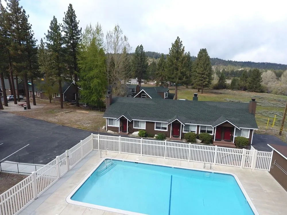 Bay Meadows Resort