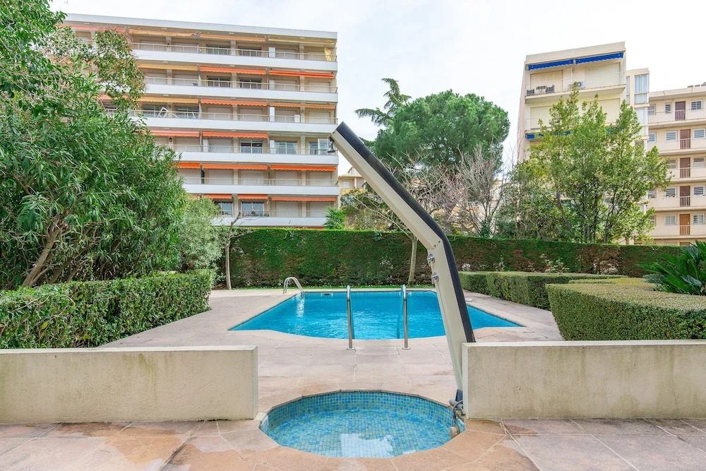 All in Cannes at Your Fingertip in Super Apartment