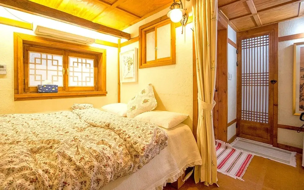 Jeonju Omokheon Hanok Stay