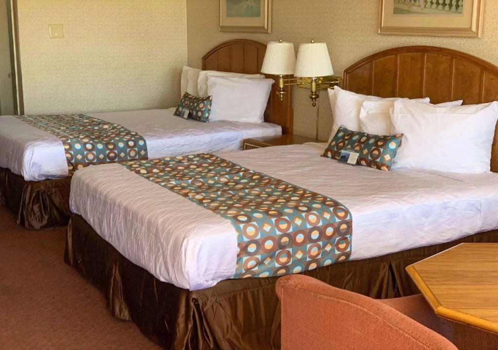 Econo Lodge Inn & Suites Winnemucca
