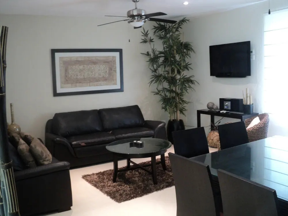 Condo Amalfi 104 by Playa Paradise