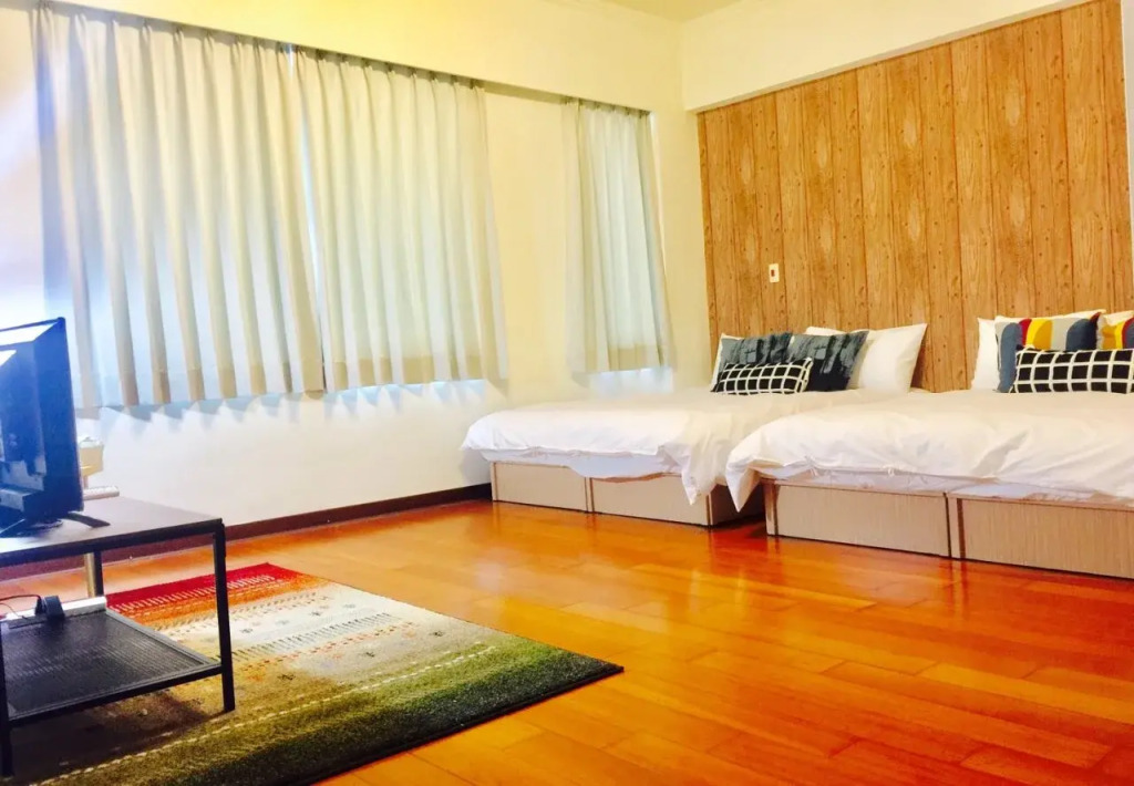 Fly Inn Hostel 2