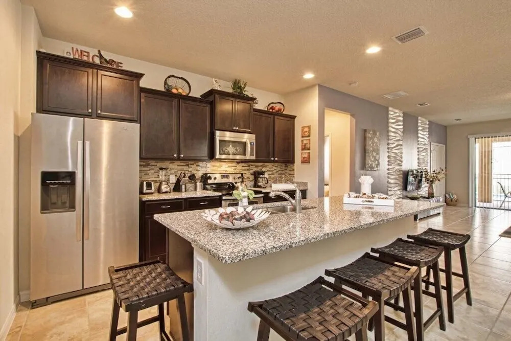 Windsor at Westside-6 Bedrooms House W/pool-3700ww Home