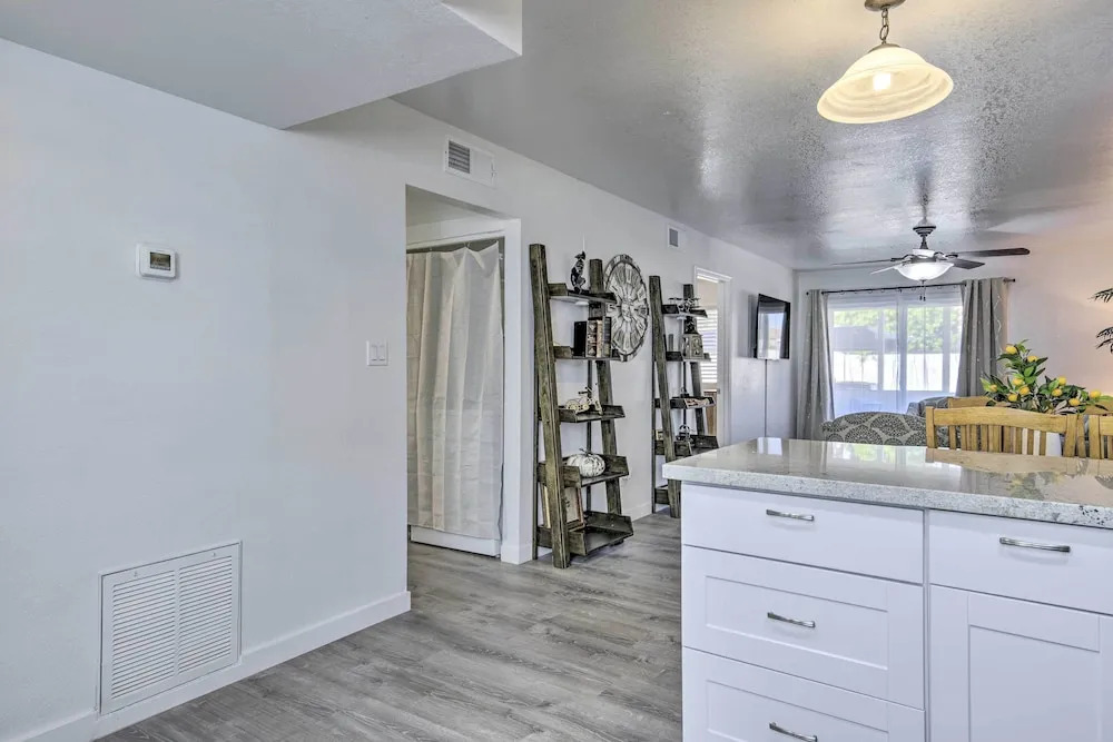 Downtown Gilbert Condo w/ Screened Porch!