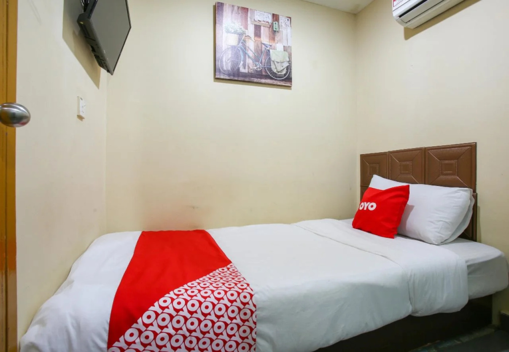 OYO 43927 Sassana Hotel (Sanitized Stay)