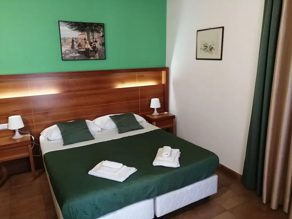 Murat Guesthouse