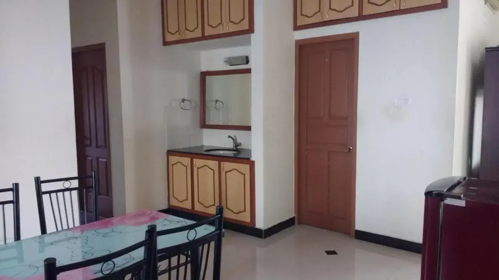 Roshini Serviced Apartments