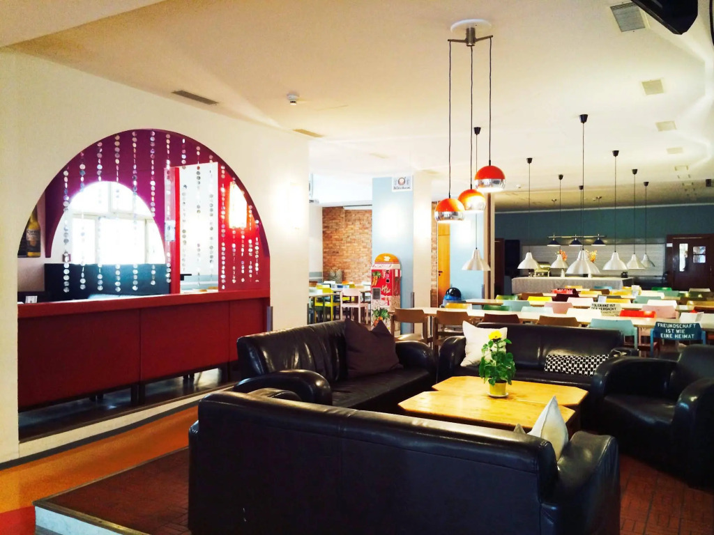 Amstel House Hostel
