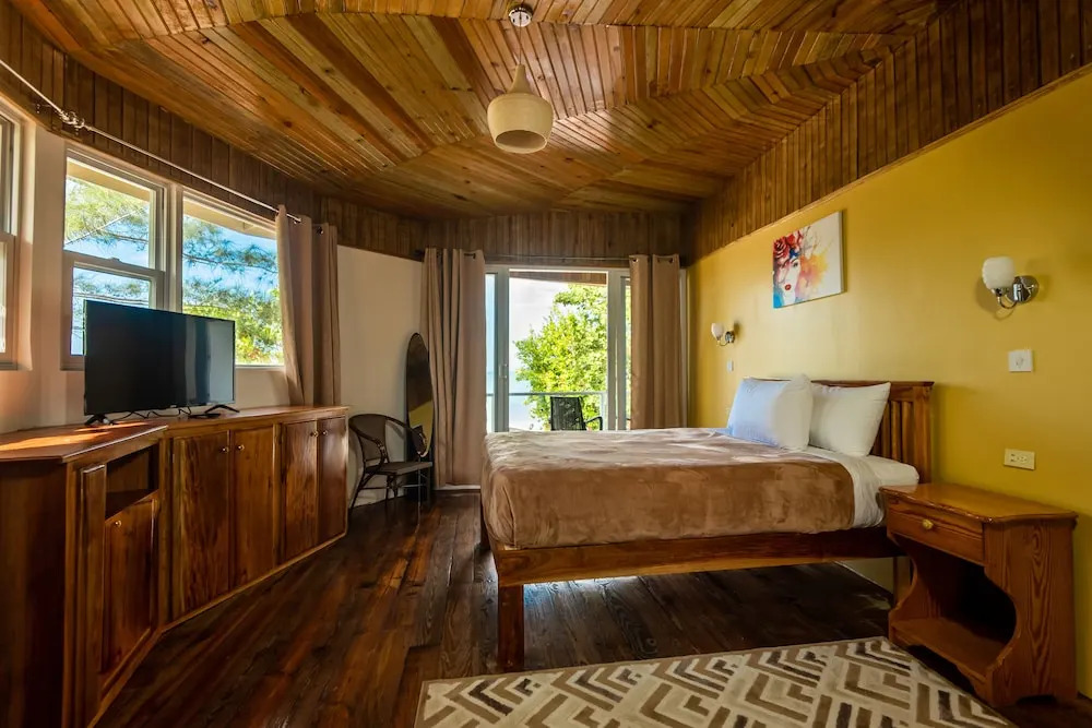 Xye   Resort