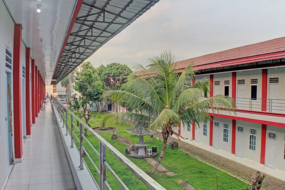 Spot On 92834 Wisma Dira Tiara Syariah
