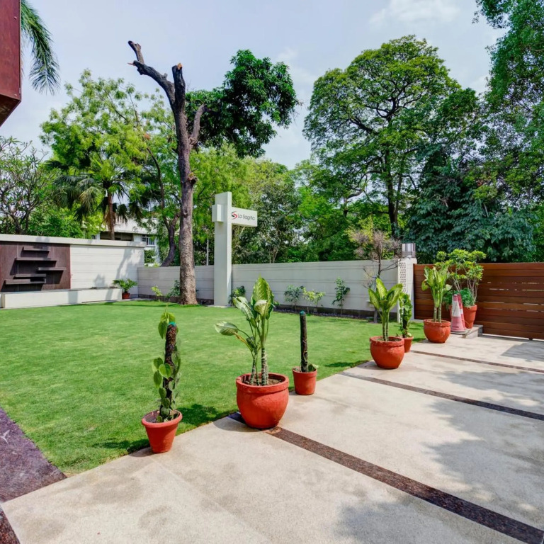 Hotel LaSagrita,Sunder Nagar