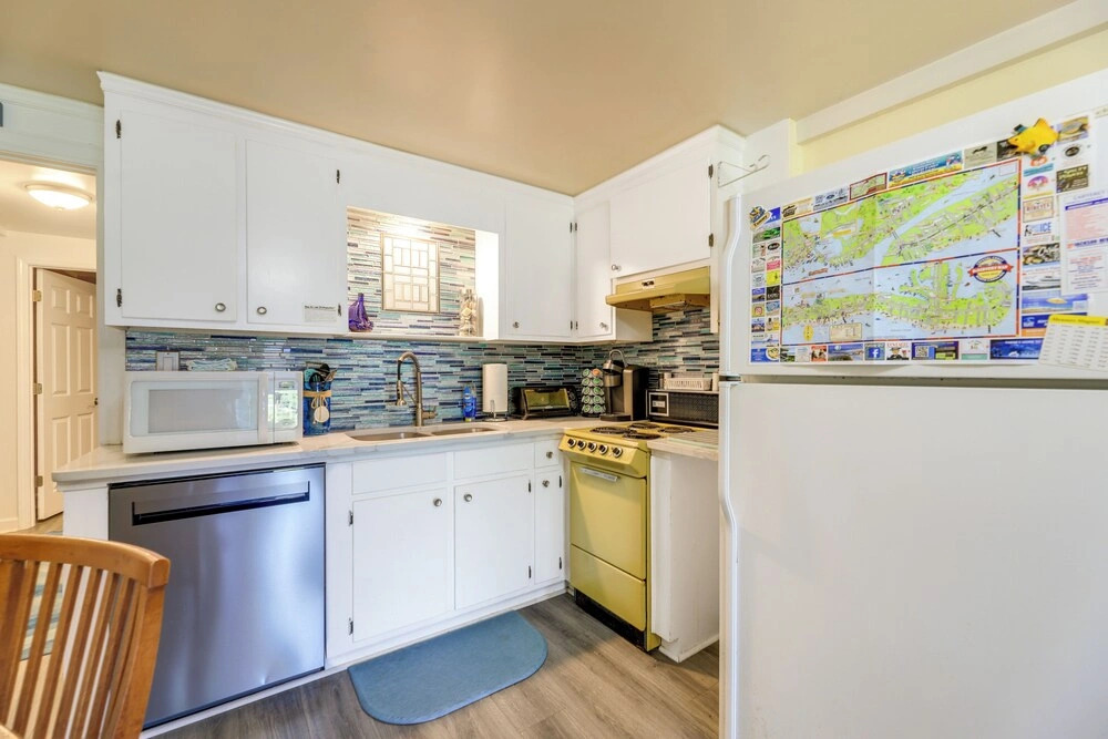 Emerald Isle Vacation Rental, Walk to Beach!