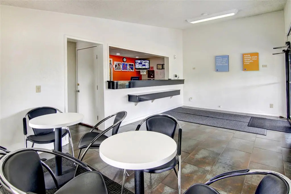 Motel 6 Atlanta GA