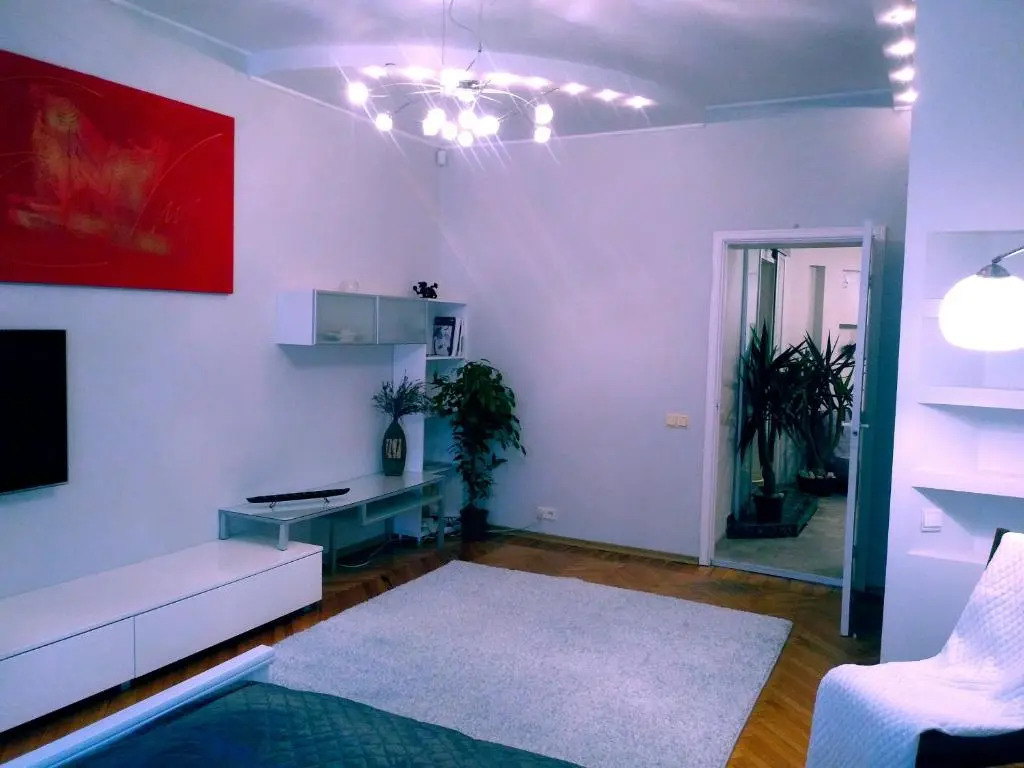 AveSol Apartment