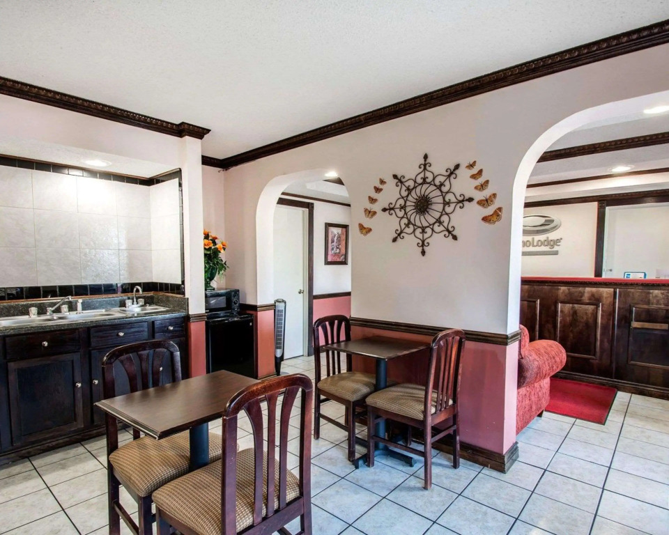 Econolodge