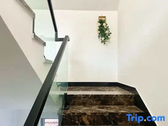Moon Bay Yulinba Shiguang Paopaojia Homestay