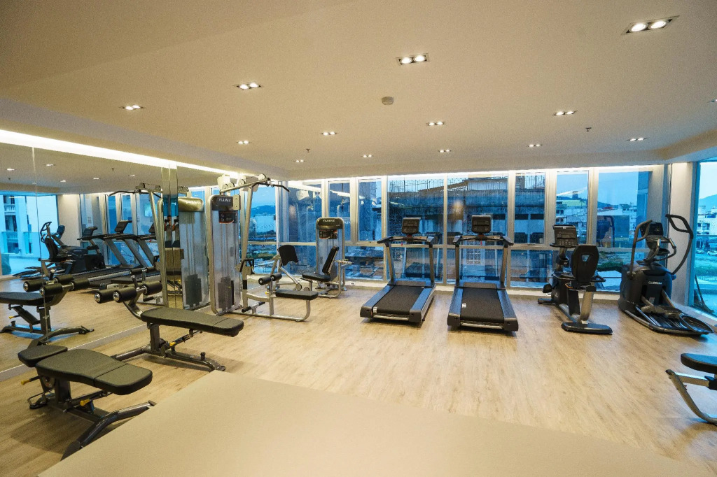 New Season Hotel