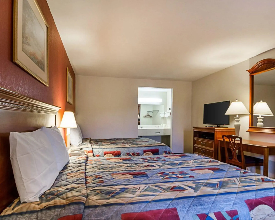 Econo Lodge Richmond North