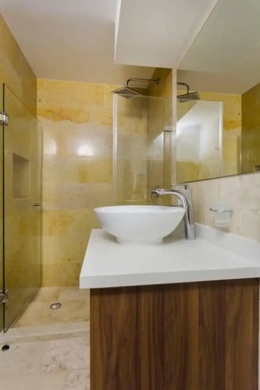 Amazing Studio, Steps to Beach, AC, Best Location