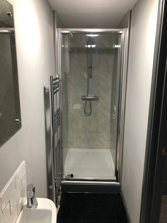 Gate Lodge - Private En-suite rooms, Kings Lynn, central location