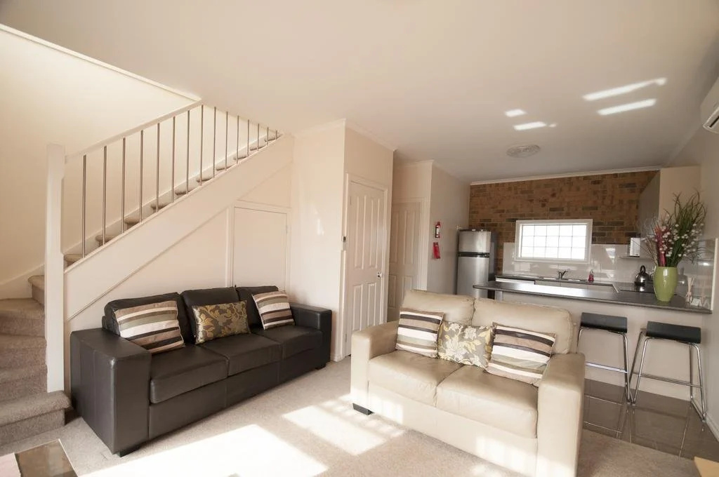 Yarra Glen Racecourse Apartments