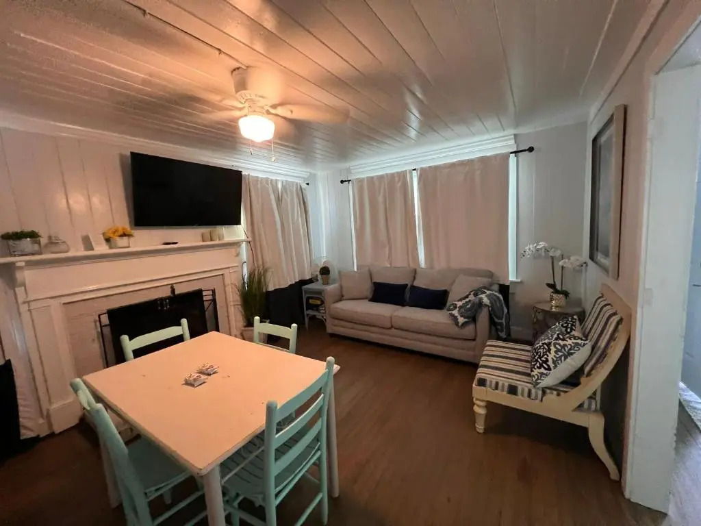 Mermaid Crossing Suite 2
