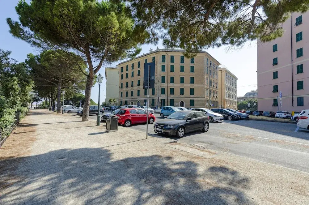 JOIVY Spacious Family Apt For 4, In Carignano, Genoa