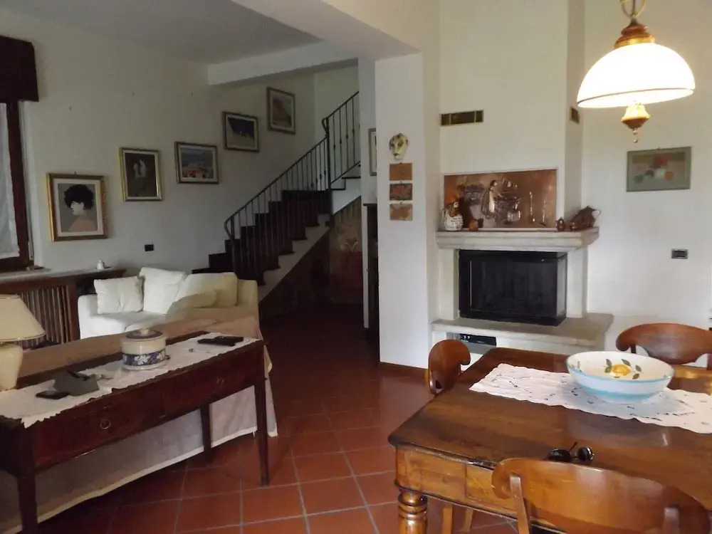 Exclusive Villa Dipped in a Wide Private Park, big Pool, on the Garda Lake