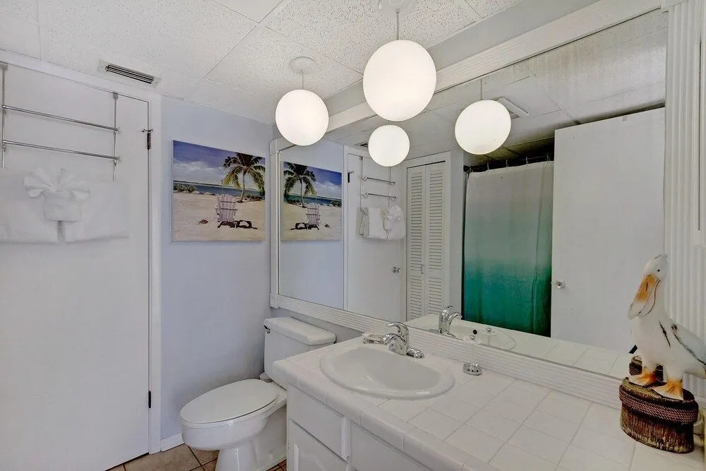 Love Me 1037 - 1 Br Condo