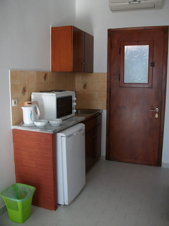 Aronis Apartments