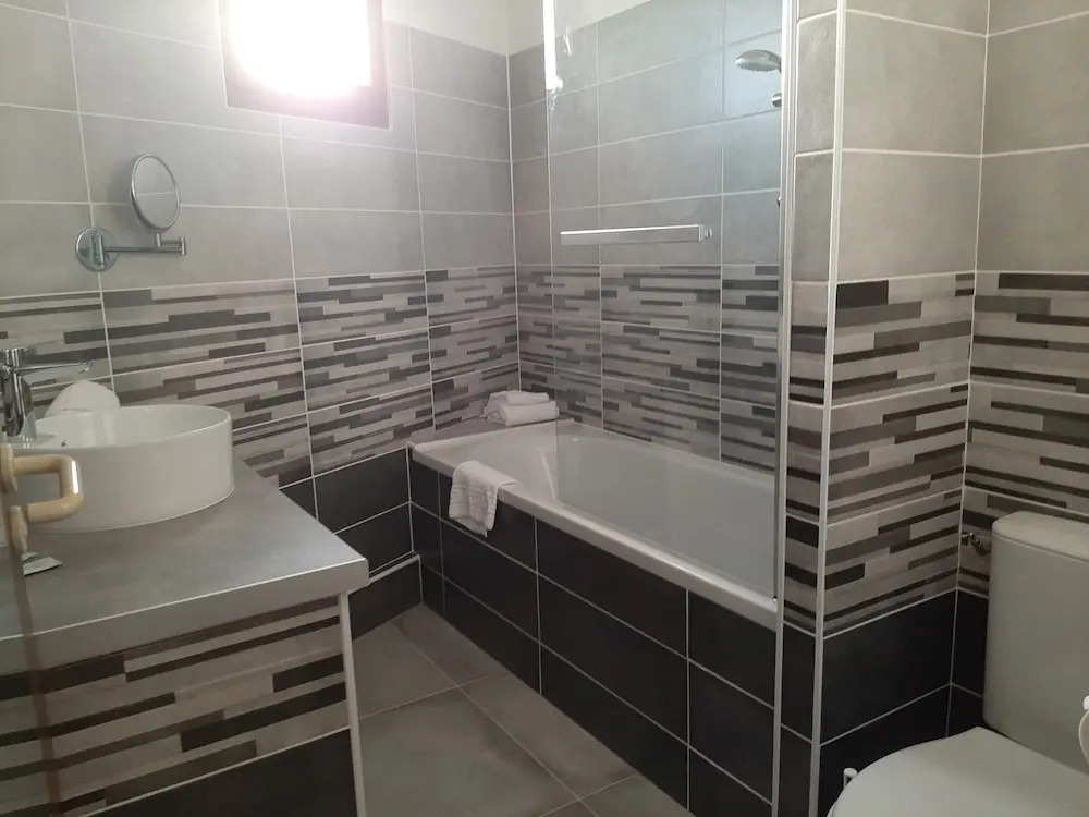 Sure Hotel by Best Western Saintes