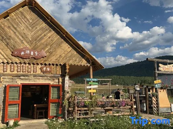 Hemu Yunduanman Residential Summer