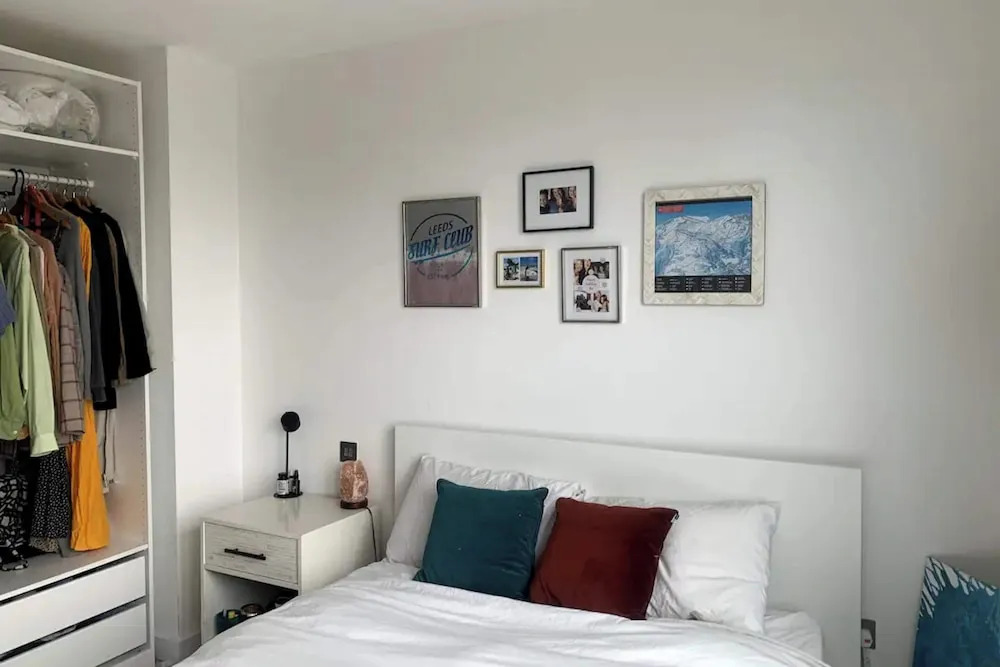 Stylish 2BD Flat With Private Balcony - Battersea