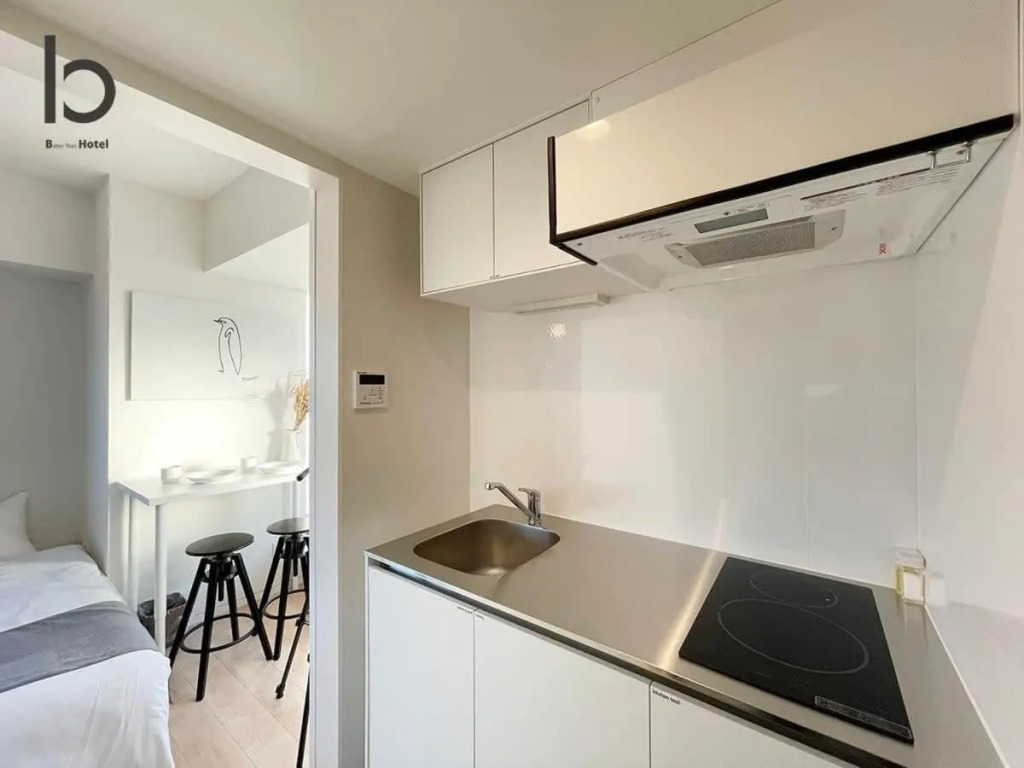 Modern 1 BR Apartment, Close to Peace Park, For 6 PPL