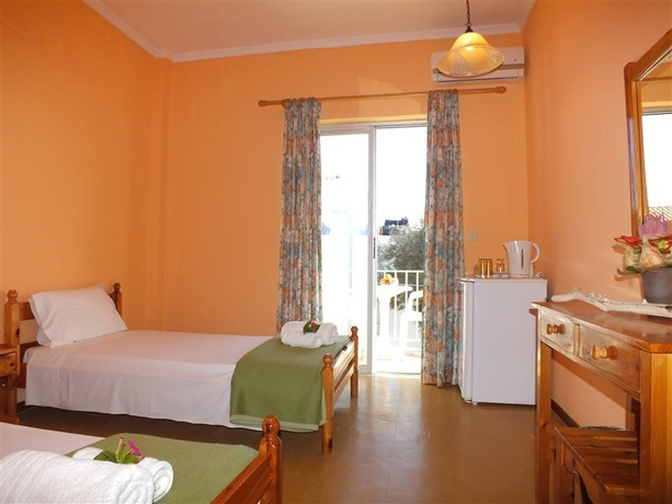 Akis Rooms